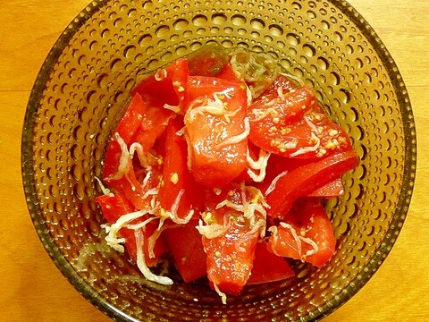 簡単美味しい☆トマトとしらすのマリネサラダ♪